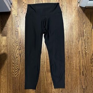 ALO Black Airlift Leggings 7/8, Size L